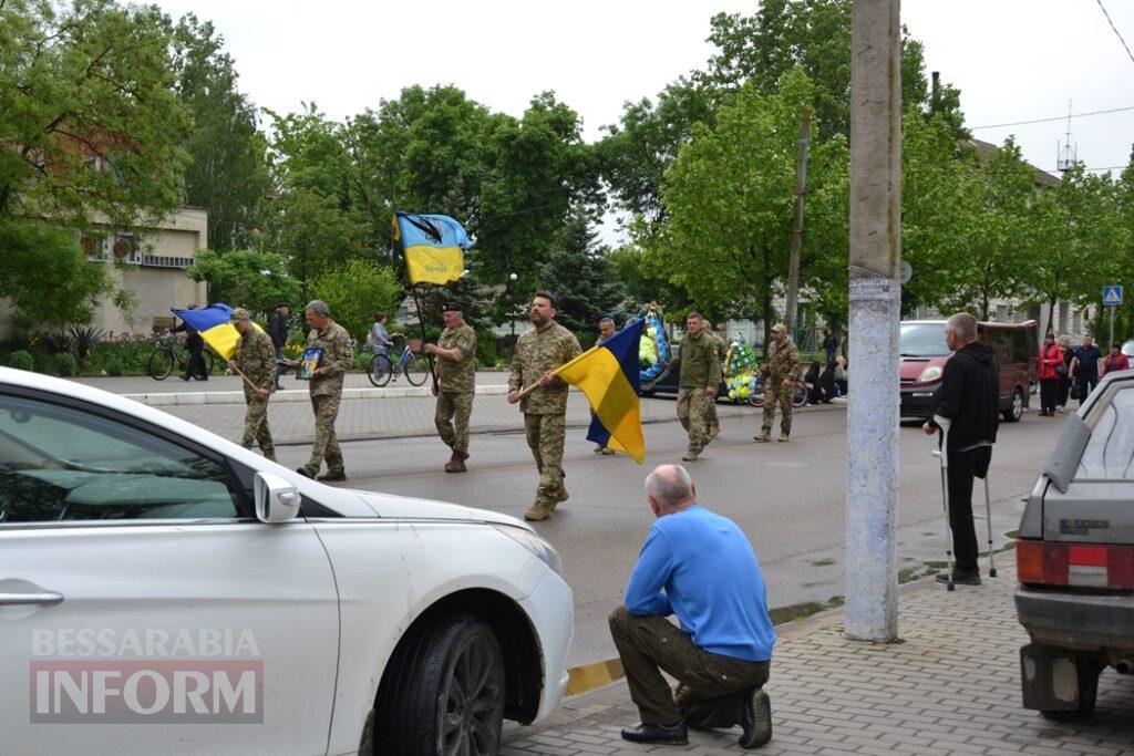 У Кілії не стихає жалоба: місто проводжало в останню путь Героя, який загинув понад рік тому