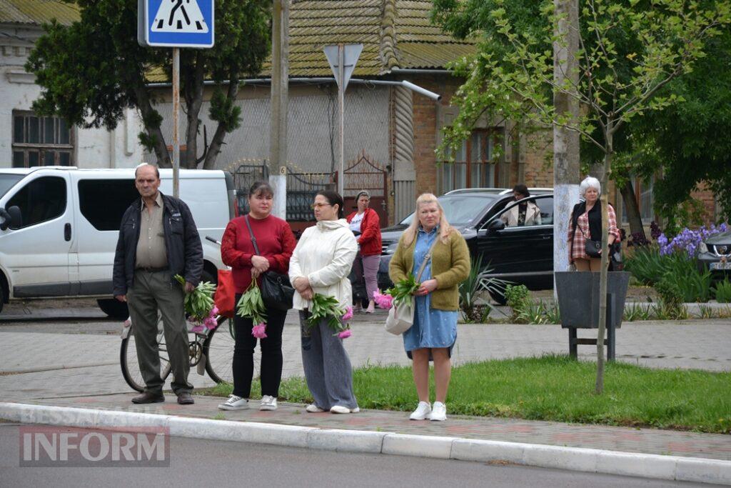 У Кілії не стихає жалоба: місто проводжало в останню путь Героя, який загинув понад рік тому