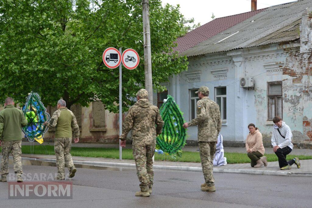 У Кілії не стихає жалоба: місто проводжало в останню путь Героя, який загинув понад рік тому