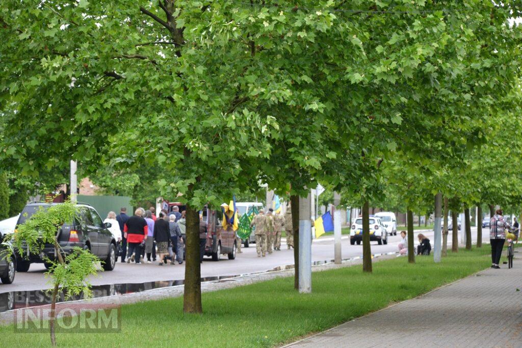 У Кілії не стихає жалоба: місто проводжало в останню путь Героя, який загинув понад рік тому