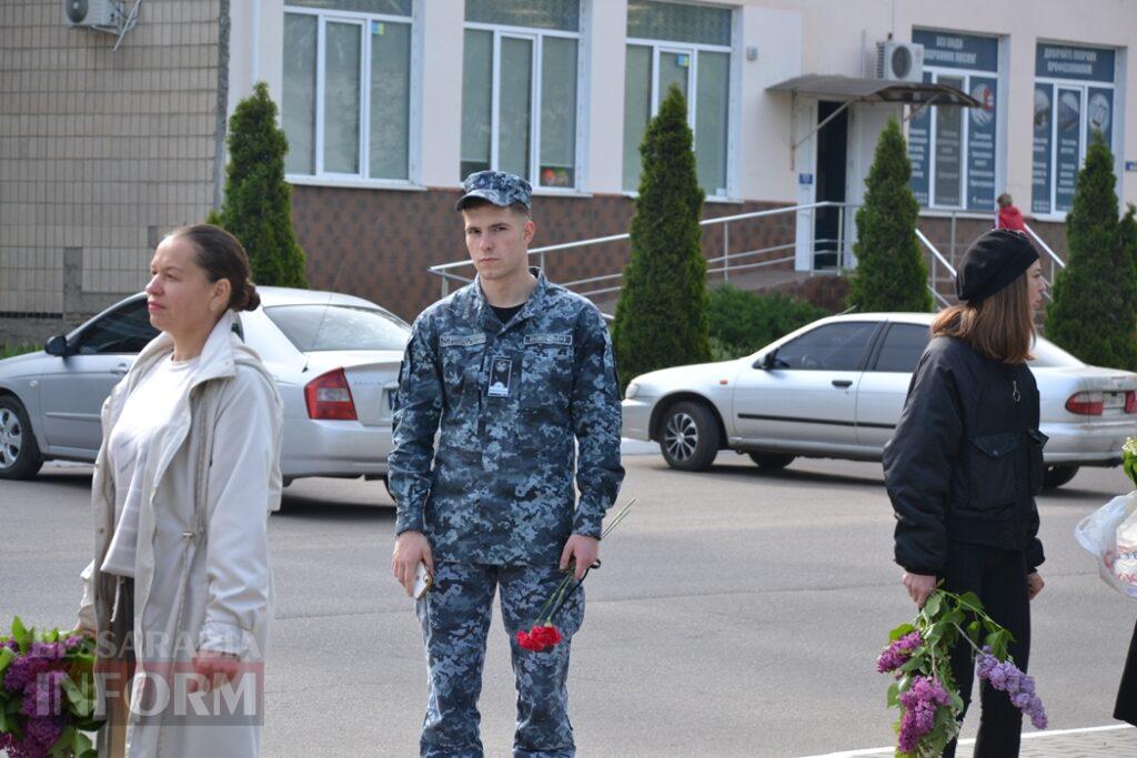 На знак скорботи за загиблими у Другій світовій війні Сквер пам’яті в Кілії прикрасили червоними маками