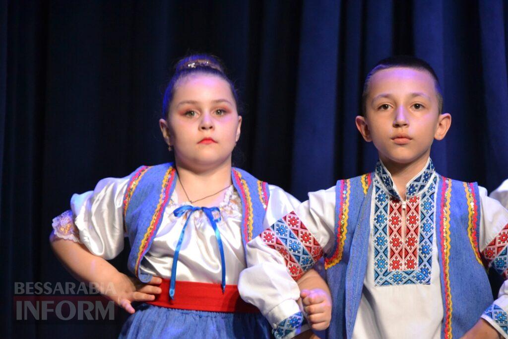 Видовищні виступи та зворушливі моменти: у Кілії відбувся ювілейний звітний концерт школи мистецтв