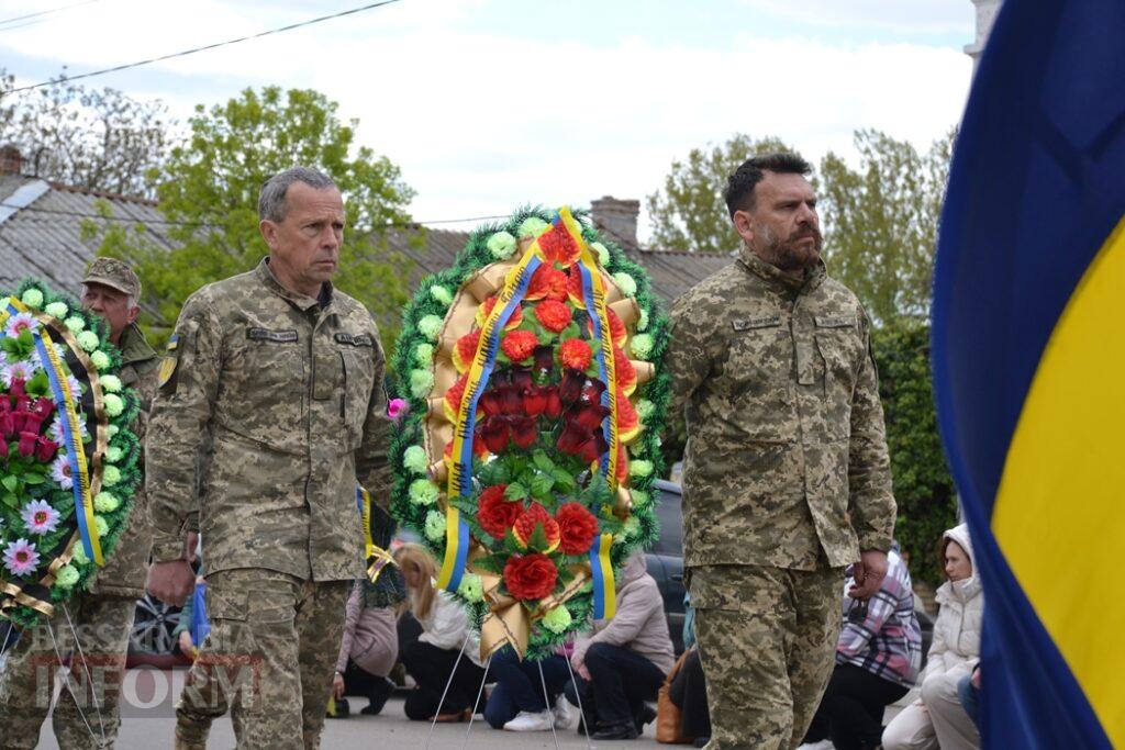 Кілія схилила голови у скорботі за загиблим на Донеччині головним сержантом Денисом Володькіним