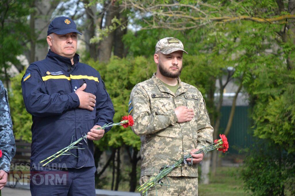 На знак скорботи за загиблими у Другій світовій війні Сквер пам’яті в Кілії прикрасили червоними маками