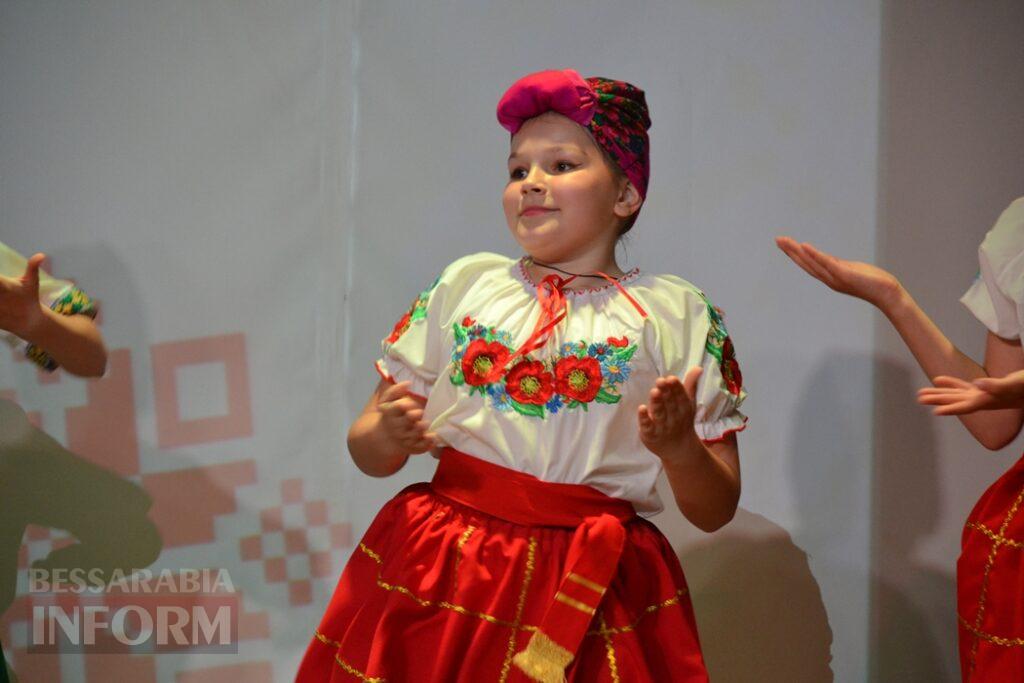 Видовищні виступи та зворушливі моменти: у Кілії відбувся ювілейний звітний концерт школи мистецтв