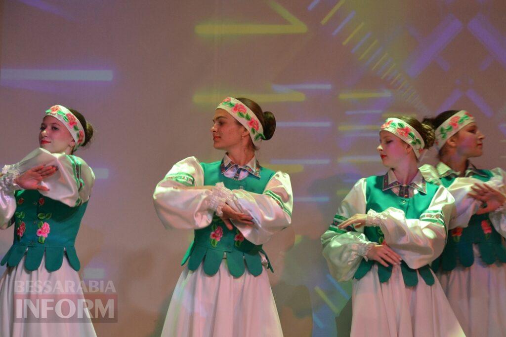 Видовищні виступи та зворушливі моменти: у Кілії відбувся ювілейний звітний концерт школи мистецтв