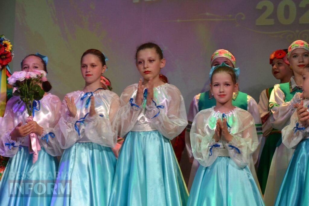 Видовищні виступи та зворушливі моменти: у Кілії відбувся ювілейний звітний концерт школи мистецтв