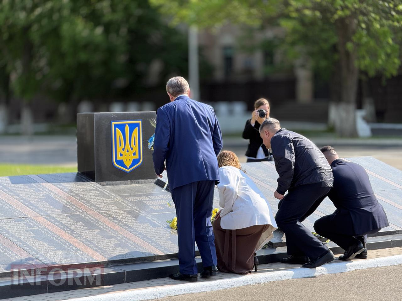 Дві війни — одна ціна свободи: в Ізмаїлі вшанували героїв різних поколінь