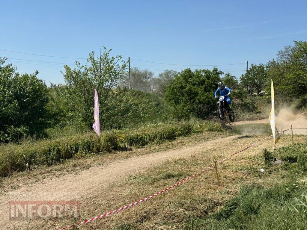 Рев двигунів, драйв та швидкість: в Ізмаїлі пройшов Кубок Бессарабії з мотокросу