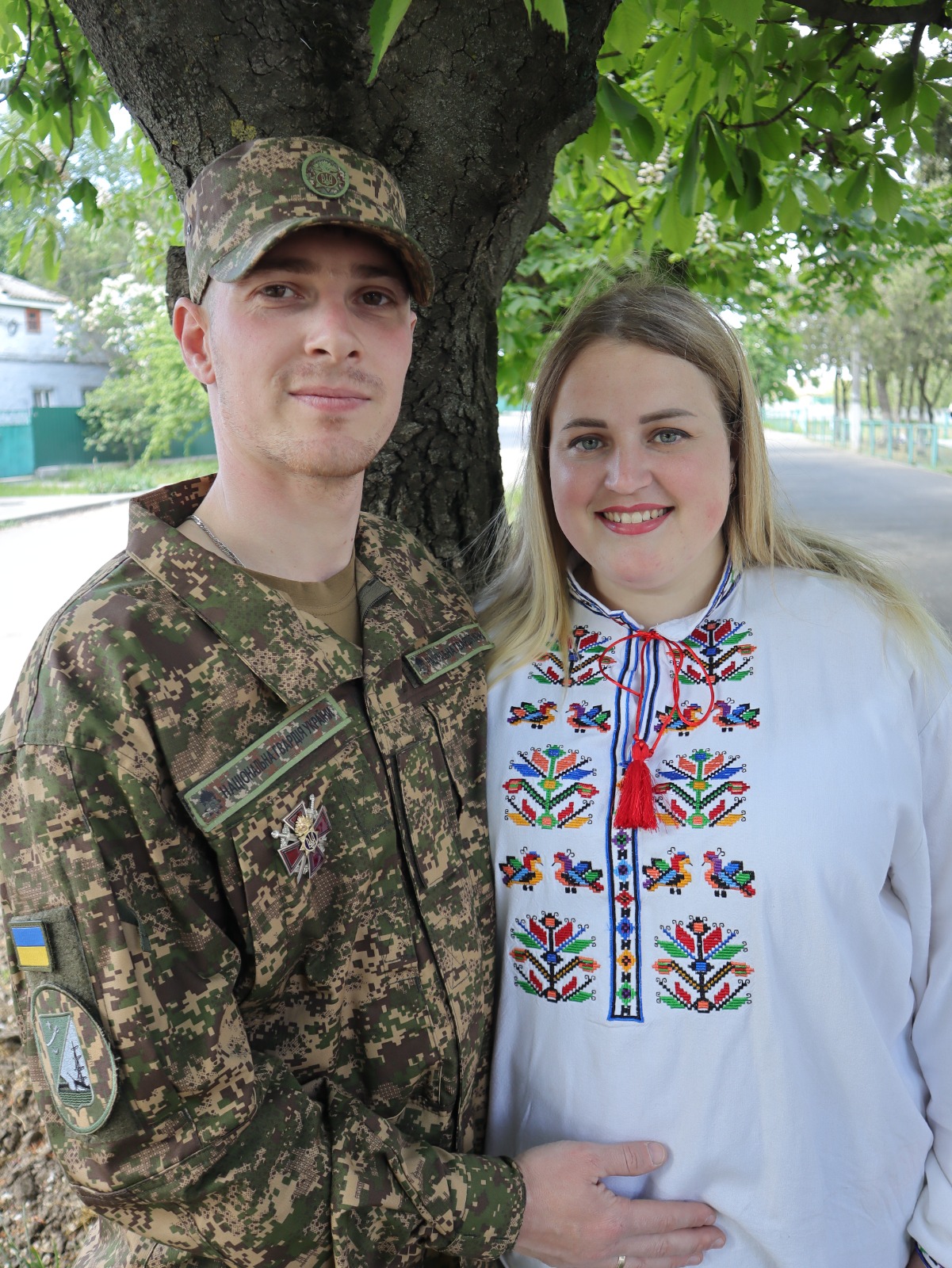 Вишиванка, на яку чекав чотири роки: звільнений із полону гвардієць з Ізмаїла зустрів свято в колі родини