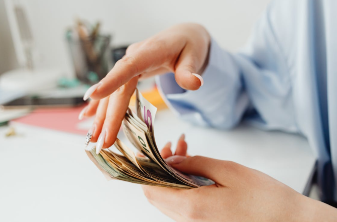 Як вибрати депозитний продукт для збереження та накопичення коштів