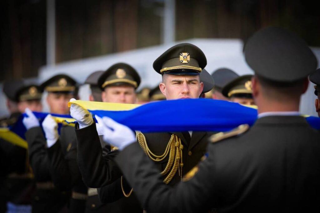 Вісім невпізнаних тіл Героїв з Одеської області знайшли вічний спокій на Національному кладовищі