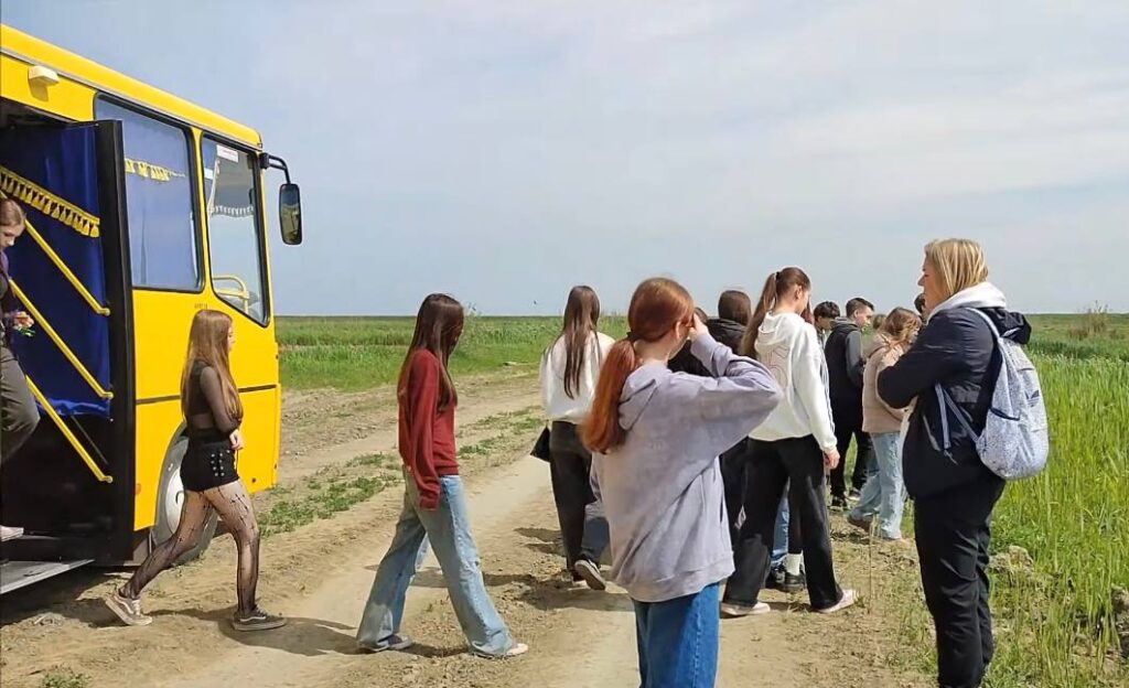 Учні Кілійського ліцею побували на ТОВ «Рис Бессарабії» в рамках профорієнтаційної екскурсії