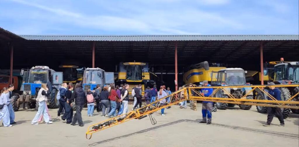 Учні Кілійського ліцею побували на ТОВ «Рис Бессарабії» в рамках профорієнтаційної екскурсії