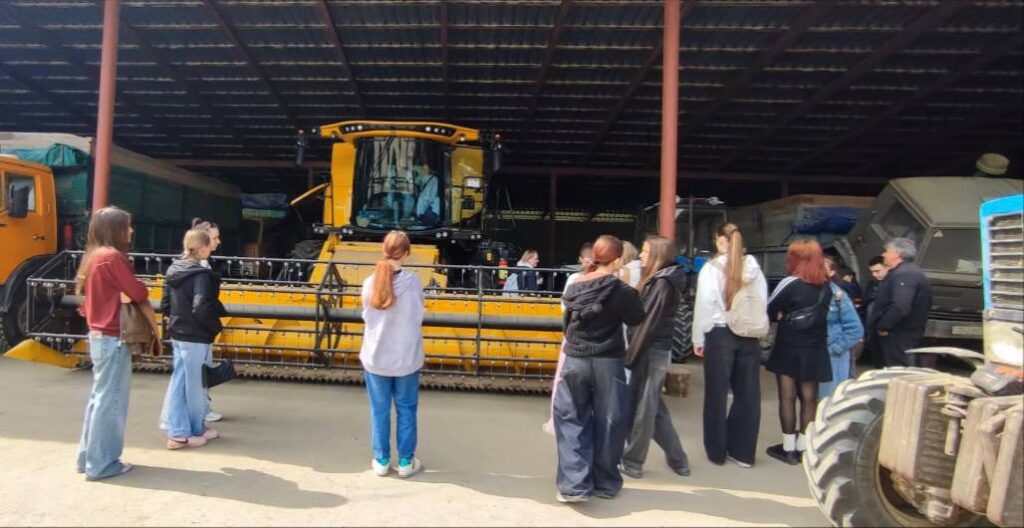 Учні Кілійського ліцею побували на ТОВ «Рис Бессарабії» в рамках профорієнтаційної екскурсії