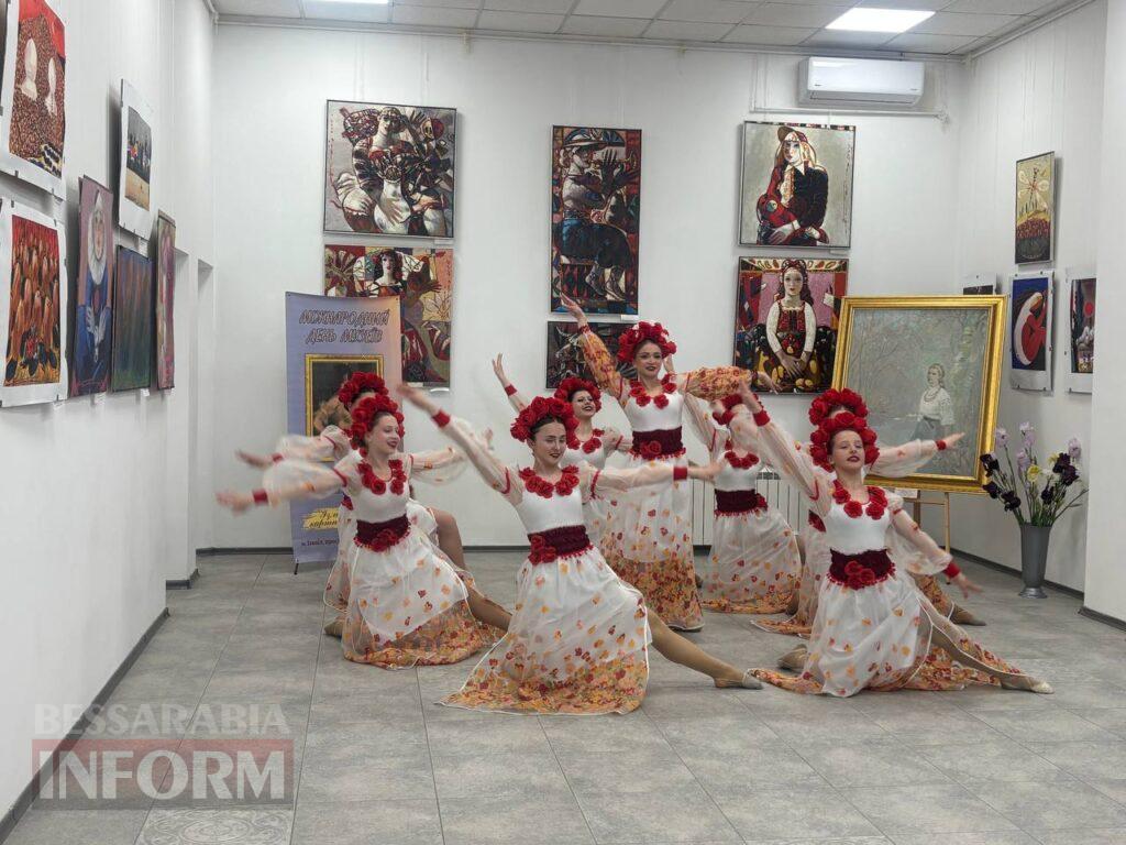 Ізмаїльська картинна галерея об’єднала митців на щорічному фестивалі “Ніч в музеї”