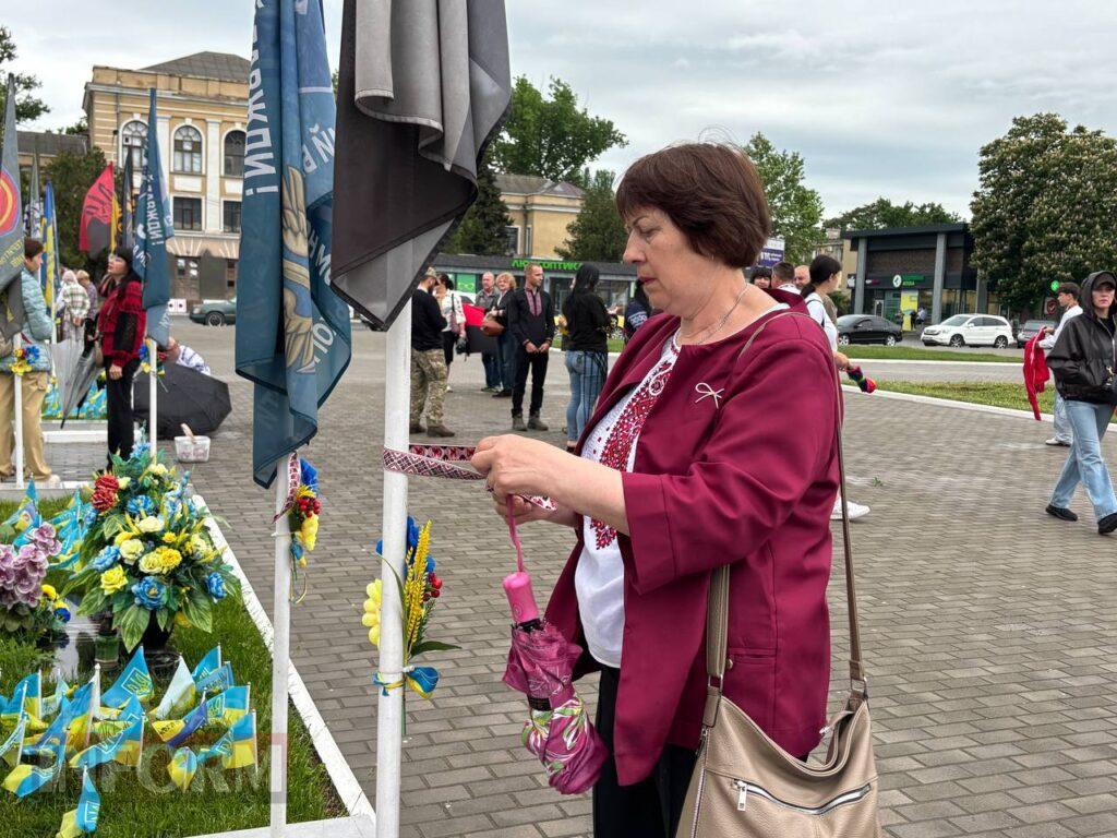 У День вишиванки Ізмаїл доєднався до всеукраїнської акції  «Вишита стрічка пам’яті»