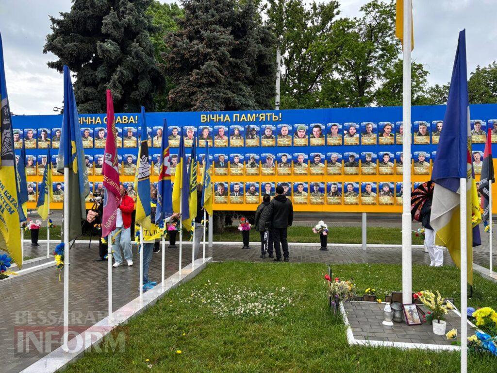У День вишиванки Ізмаїл доєднався до всеукраїнської акції  «Вишита стрічка пам’яті»