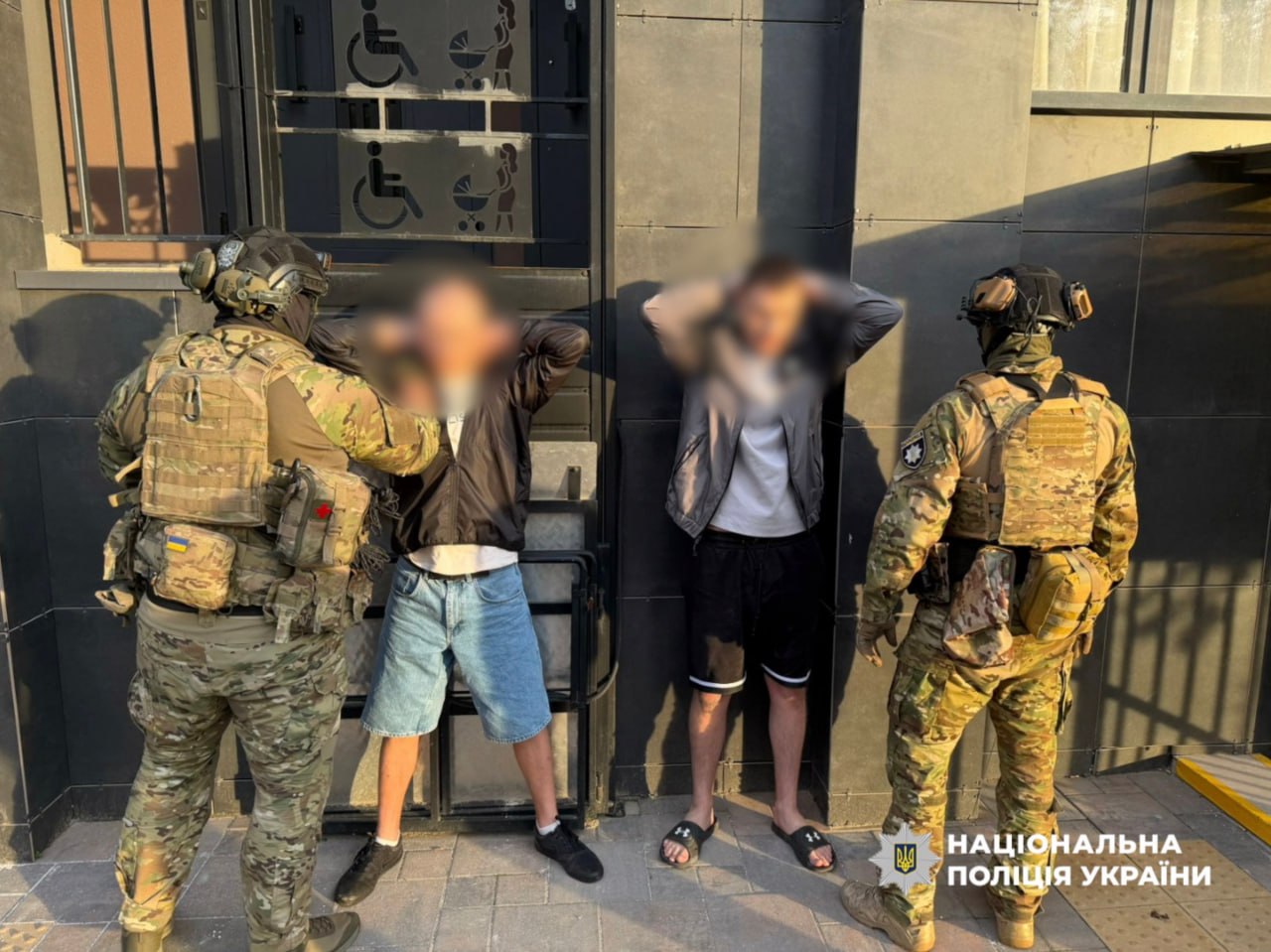Представлялися представниками банківських установ та правоохоронних органів: на Одещині викрито злочинну організацію шахраїв