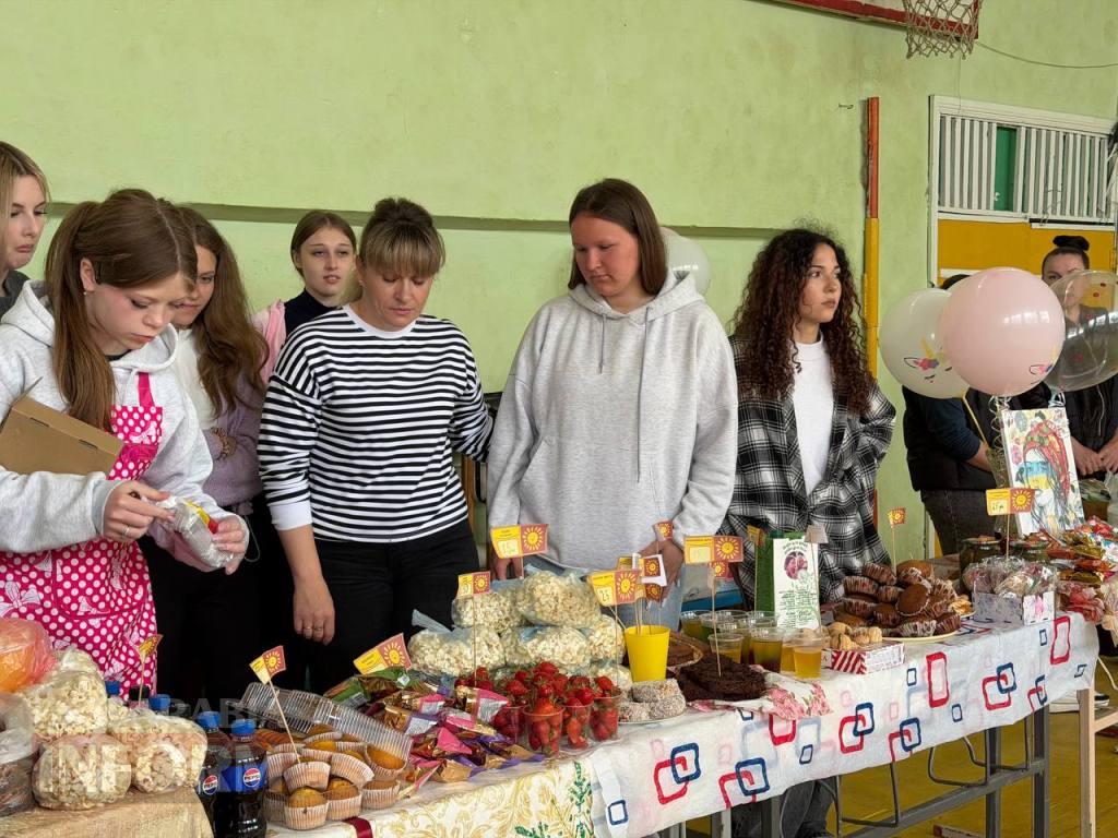 Мрії – бути: Кілійський ліцей зібрав на благодійному ярмарку понад 70 тисяч гривень