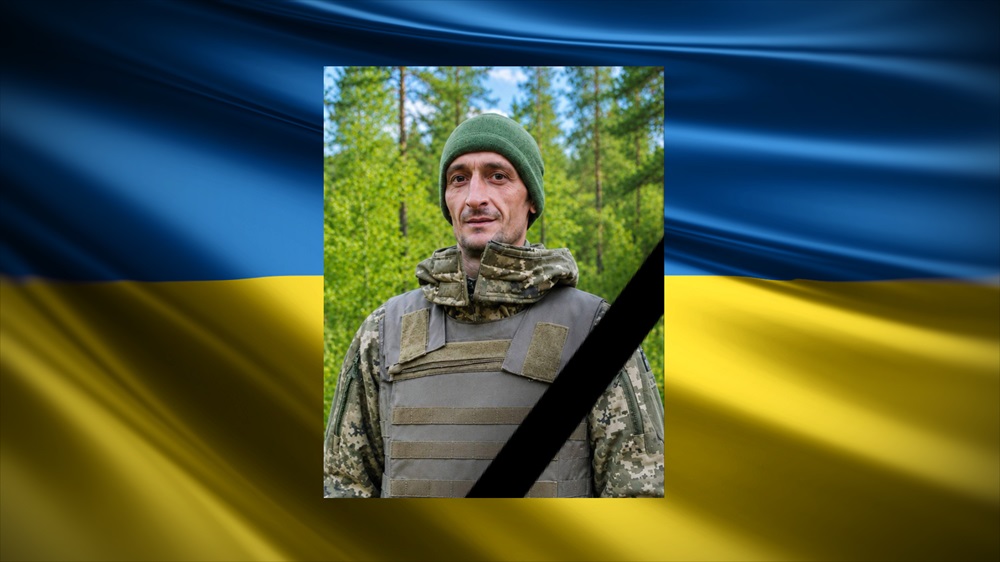 Понад півтора року чекали вдома: Теплицька громада віддасть останню шану Герою
