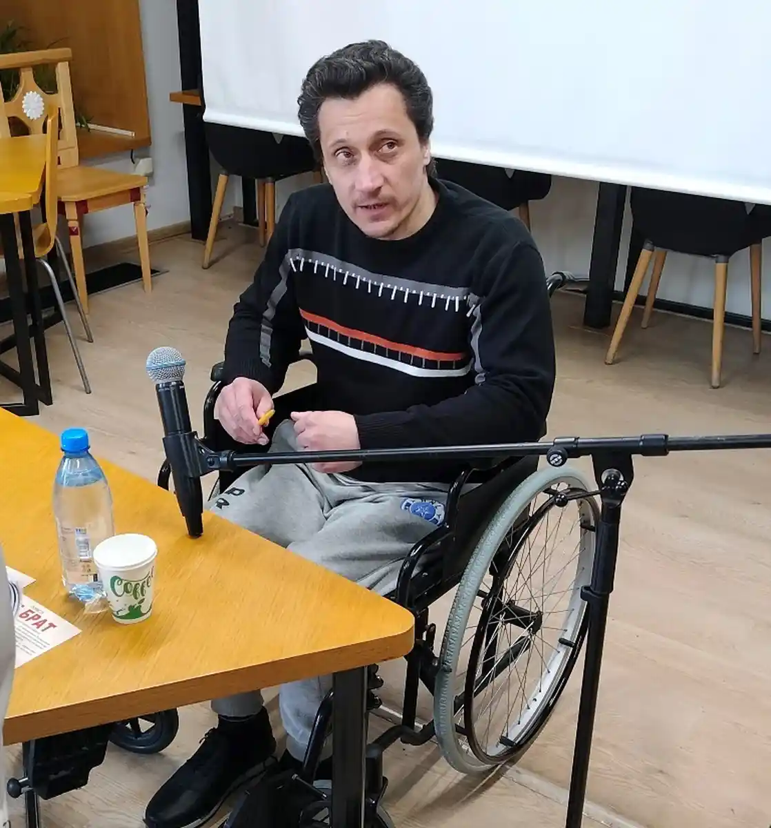 Уродженець Рені, колишній прикордонник Володимир Вакарчук презентував повість «Не брат»