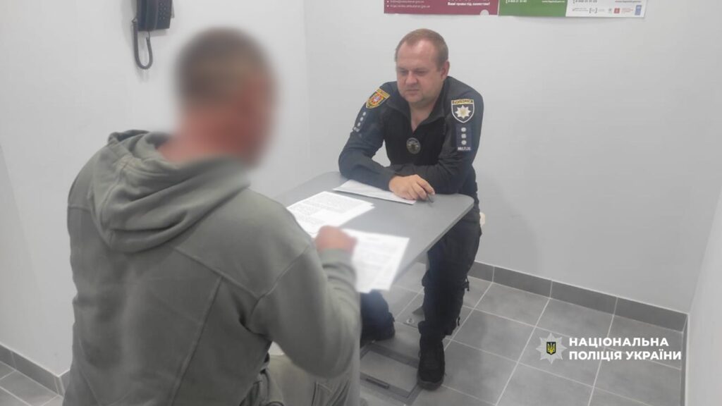 Жителя Ізмаїльського району, який з гвинтівки поранив дитину, затримали. Що йому загрожує