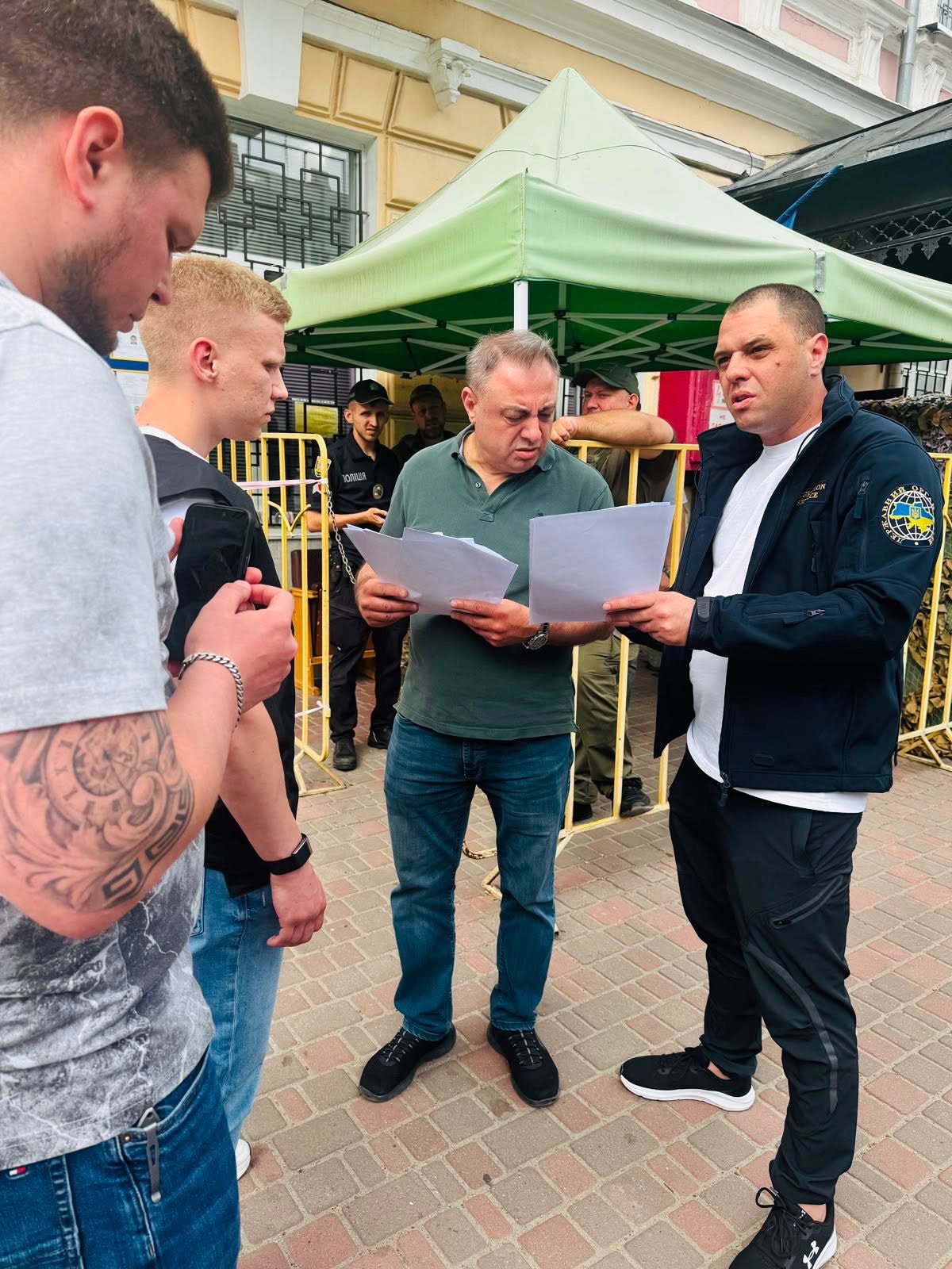 Громадянина Туреччини, який побив пенсіонерку у власному ресторані в Одесі, позбавили дозволу на проживання