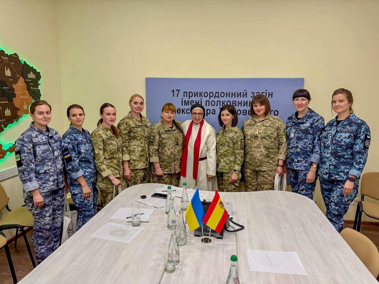 Ізмаїльські прикордонники отримали автівки від благодійного Фонду «Санта Клара»