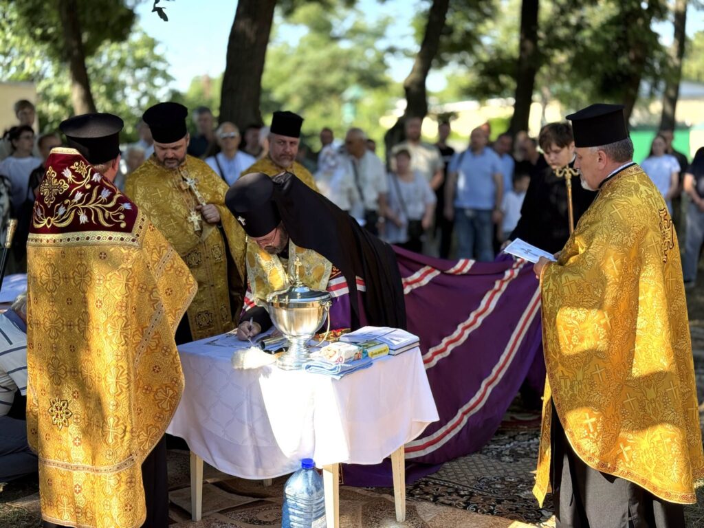 Історична подія: в Ізмаїлі освятили землю та заклали капсулу під перший храм ПЦУ