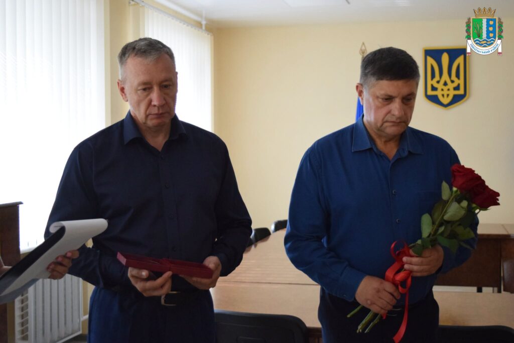 Віддали життя на Донеччині: родинам Миколи Нестерова та Сергія Чернобая вручили посмертні ордени