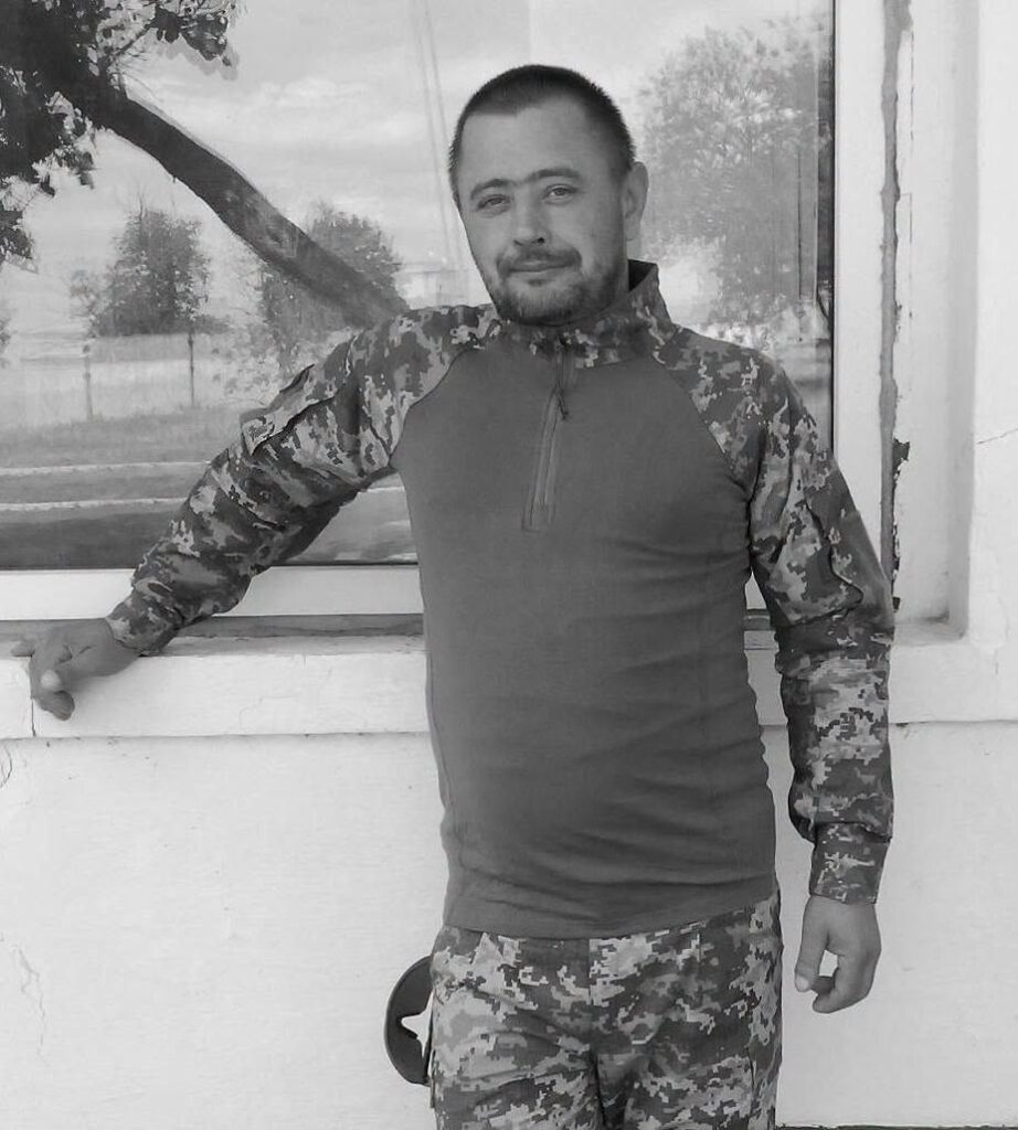 Віддали життя на Донеччині: родинам Миколи Нестерова та Сергія Чернобая вручили посмертні ордени