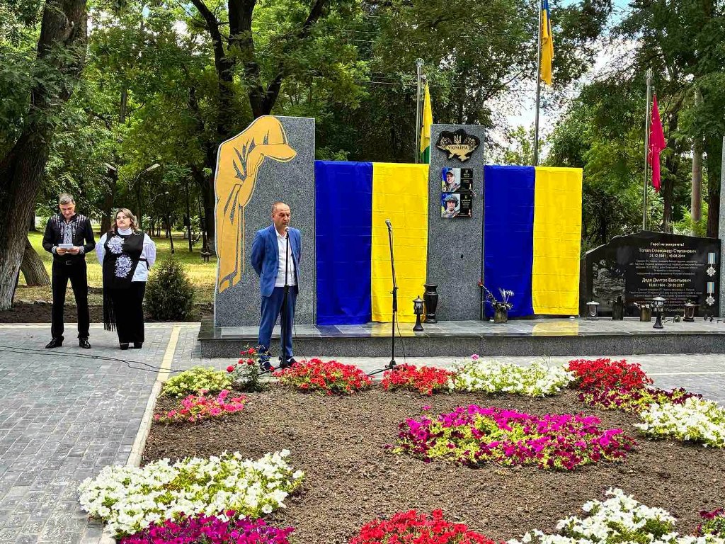 У двох громадах Бессарабії до Алей Слави додали портрети загиблих Героїв