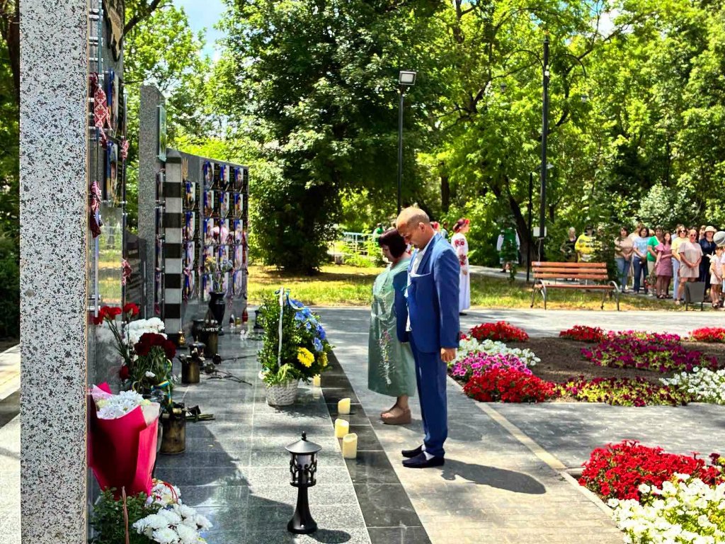 У двох громадах Бессарабії до Алей Слави додали портрети загиблих Героїв
