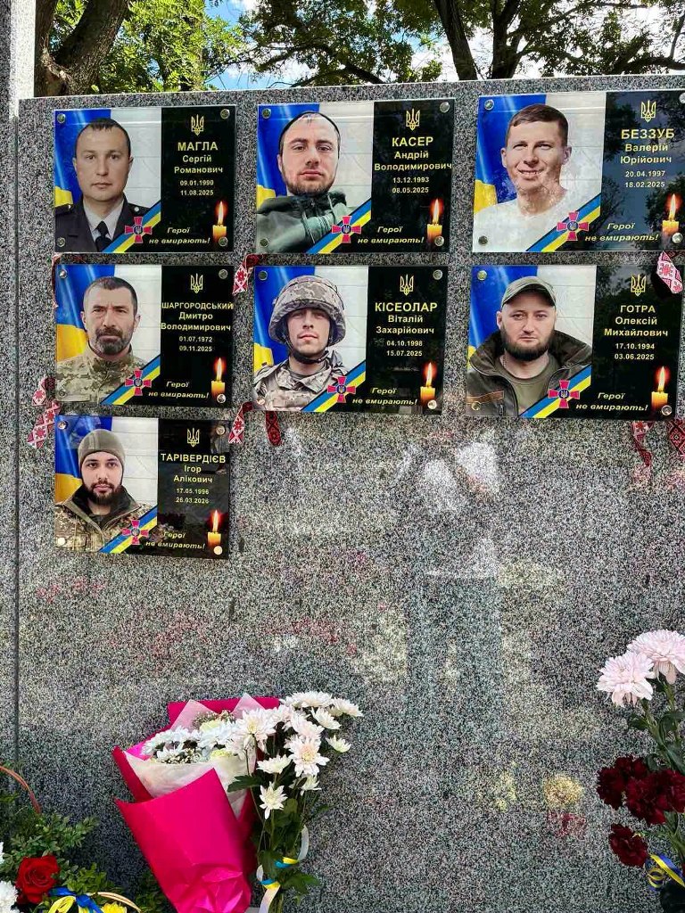 У двох громадах Бессарабії до Алей Слави додали портрети загиблих Героїв