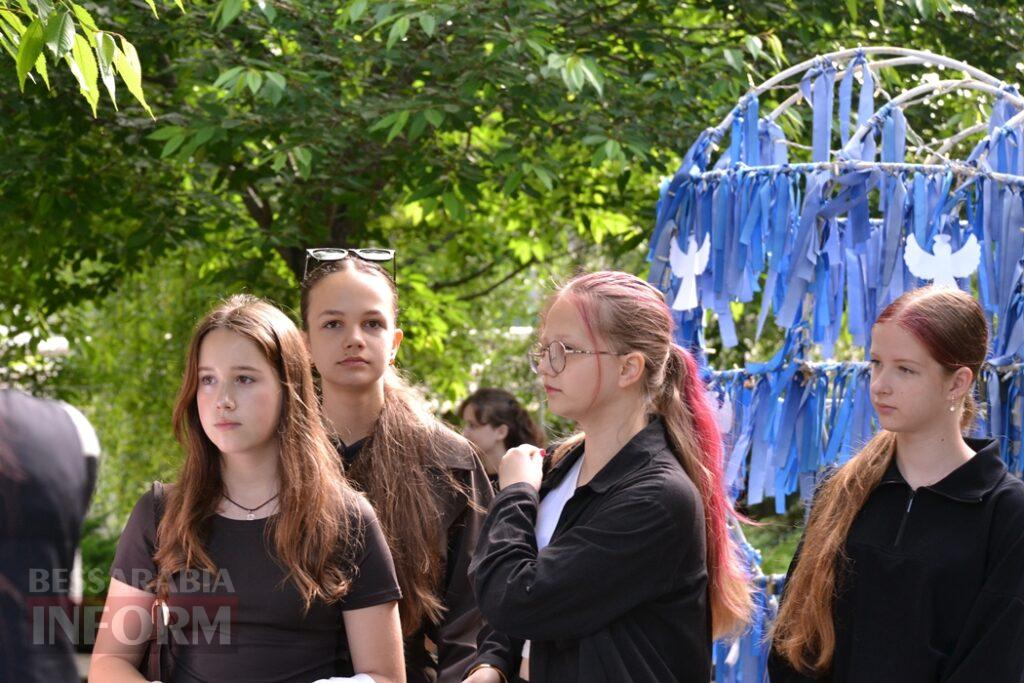 “Голоси” загиблих у війні дітей: у Кілії вшанували пам’ять маленьких українців