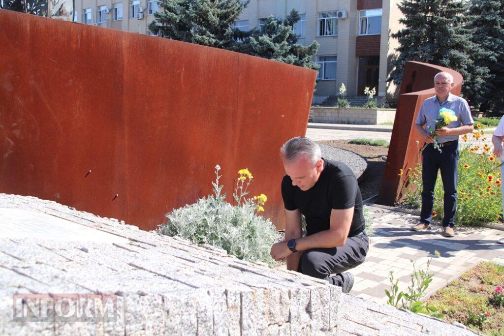 Вічний подвиг Героїв: у Болграді в День скорботи згадали жертв найстрашніших воєн