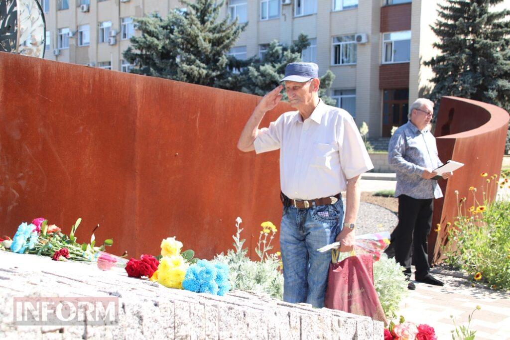 Вічний подвиг Героїв: у Болграді в День скорботи згадали жертв найстрашніших воєн