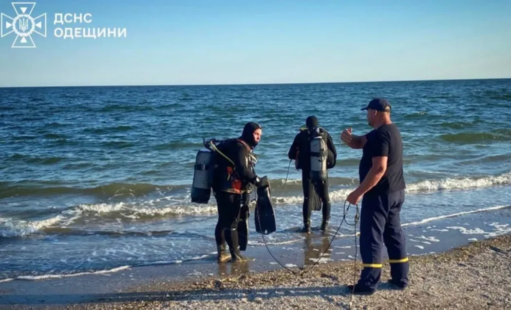 На Одещині припинили активні пошуки 10-річної дівчинки, яку віднесло у море