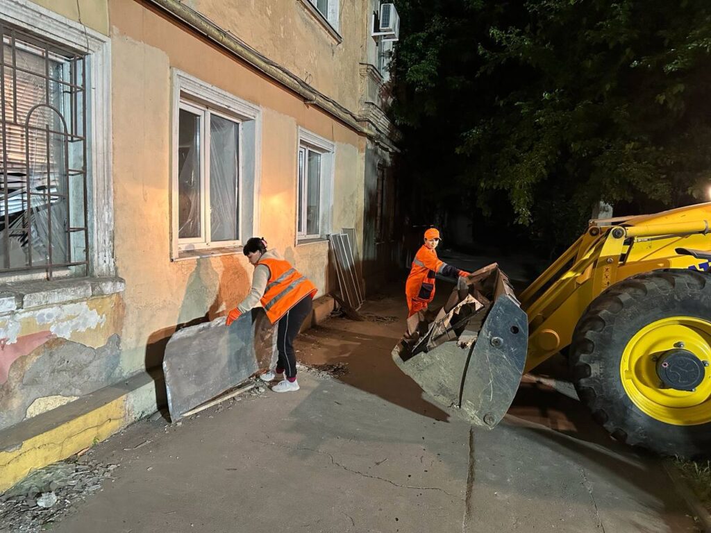 Дрон врізався у дев’ятиповерхівку: руйнівні наслідки нічної атаки на Одещину