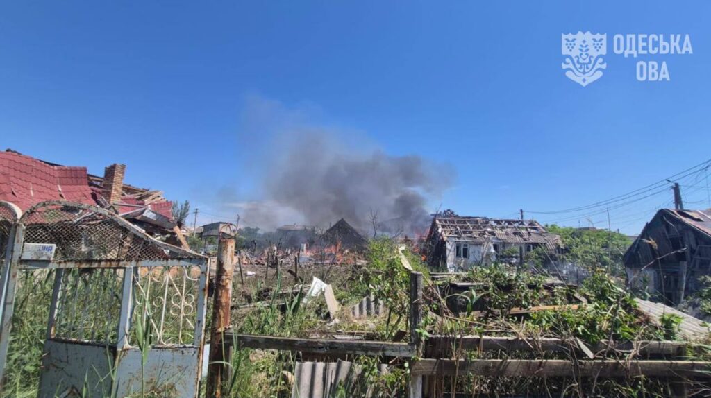 Росіяни атакували ракетою південь Одещини: є руйнування та постраждалі. Оновлено – додано фото та відео