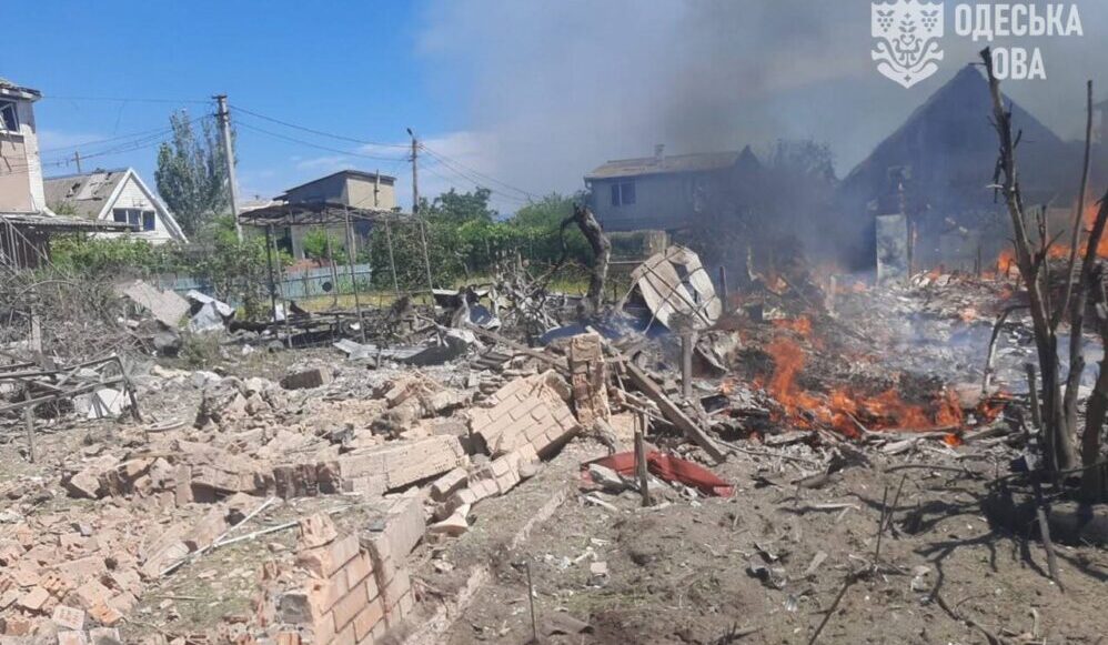 Росіяни атакували ракетою південь Одещини: є руйнування та постраждалі. Оновлено – додано фото та відео