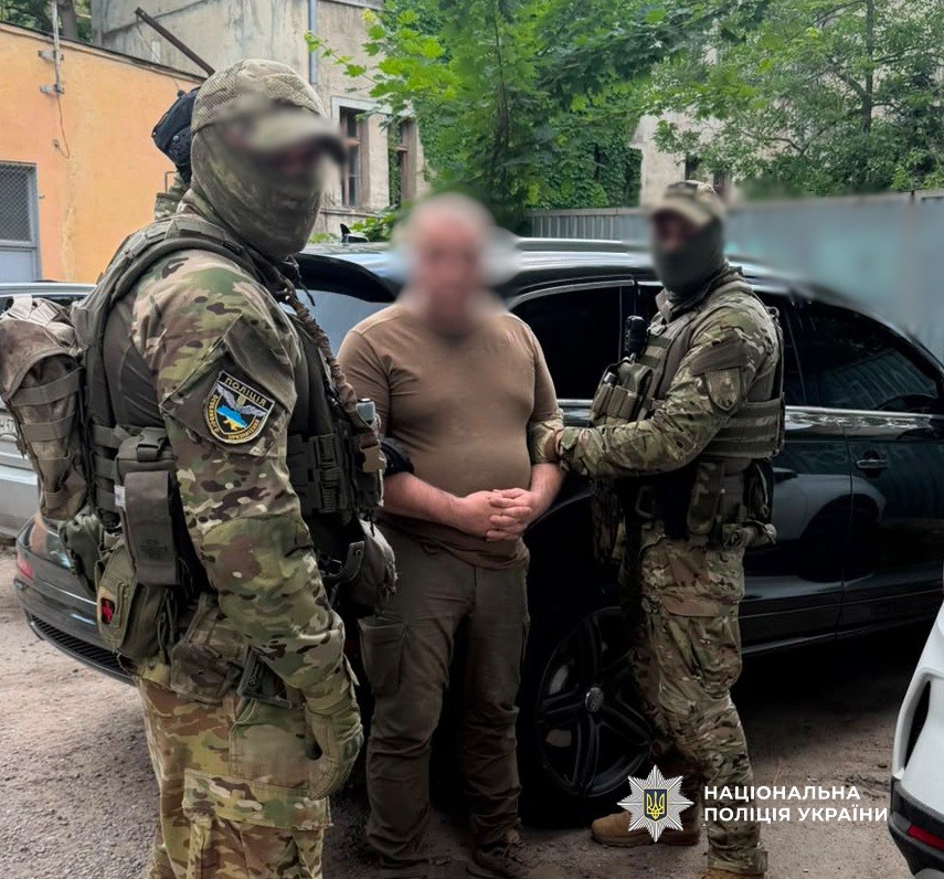 На Одещині посадовець військової частини за шість тисяч доларів «відмазував» ухилянтів від мобілізації