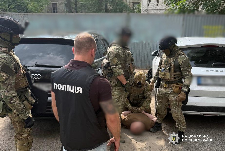 На Одещині посадовець військової частини за шість тисяч доларів «відмазував» ухилянтів від мобілізації