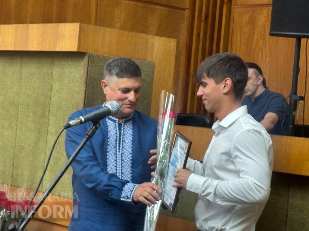В Ізмаїлі відбулося урочисте нагородження найкращих випускників закладів загальної середньої освіти