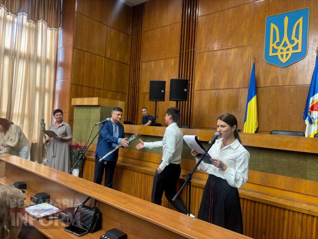 В Ізмаїлі відбулося урочисте нагородження найкращих випускників закладів загальної середньої освіти