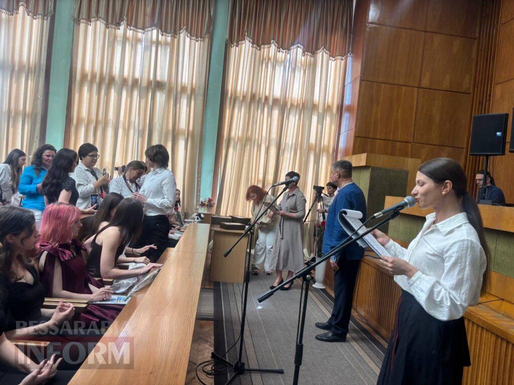В Ізмаїлі відбулося урочисте нагородження найкращих випускників закладів загальної середньої освіти