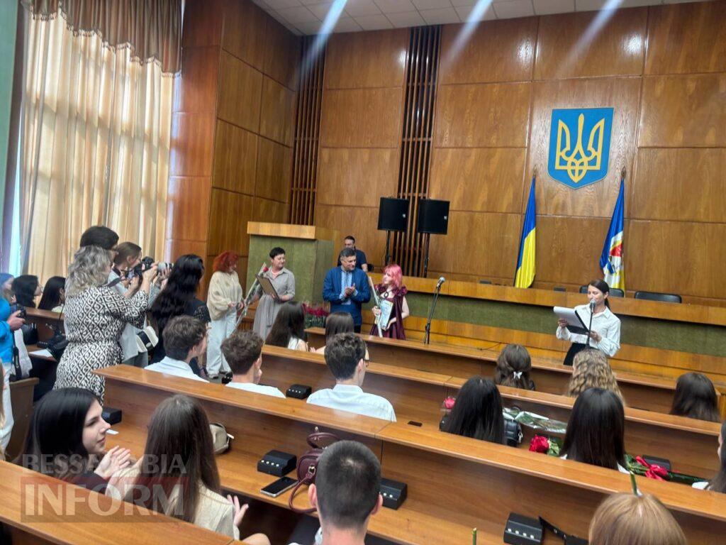 В Ізмаїлі відбулося урочисте нагородження найкращих випускників закладів загальної середньої освіти