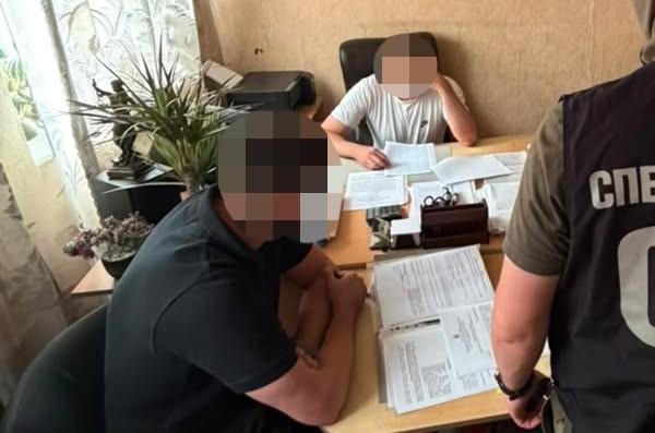 «Безкоштовний» захисник за 3 тисячі доларів: на Одещині ДБР затримало державного адвоката-шантажиста