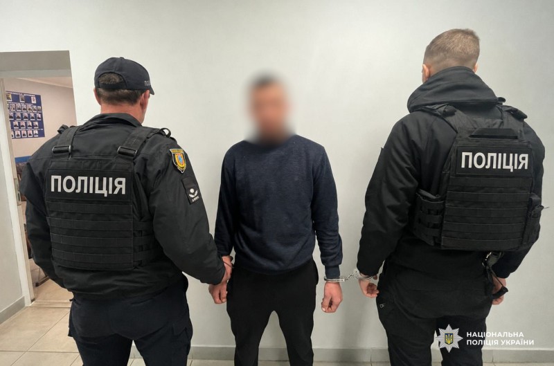 У Білгород-Дністровському районі засудили розбійника, який напав на самотню жінку в її будинку
